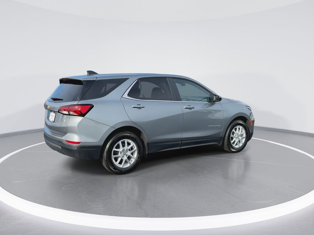 Used 2024 Chevrolet Equinox LT w/ LPO, Floor Liner Package FWD image 8