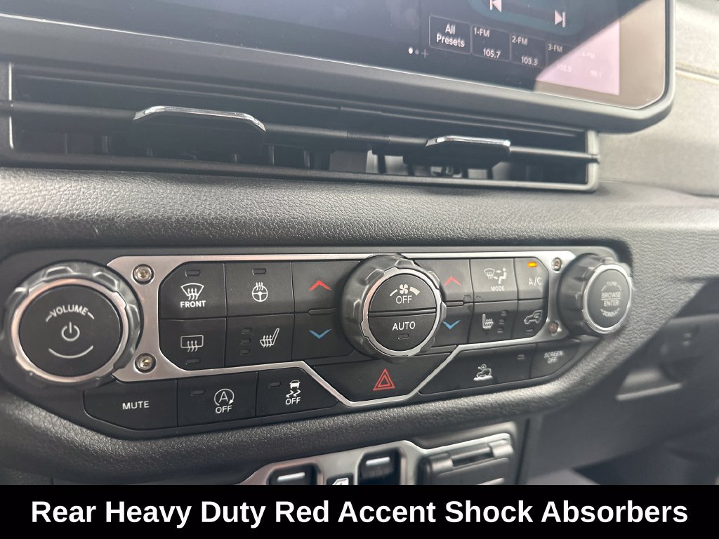 Used 2025 Jeep Gladiator Sport AWD/4WD image 20