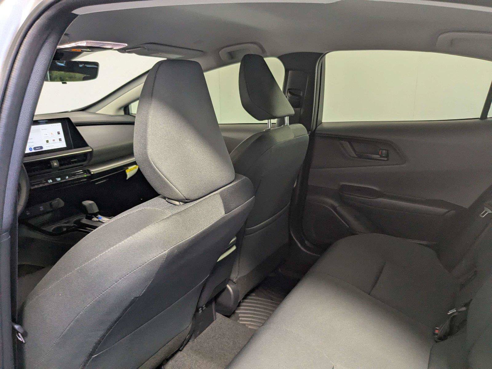 Certified 2025 Toyota Prius LE FWD image 36