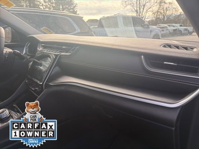 Used 2023 Jeep Grand Cherokee L Limited w/ Luxury Tech Group II image 11