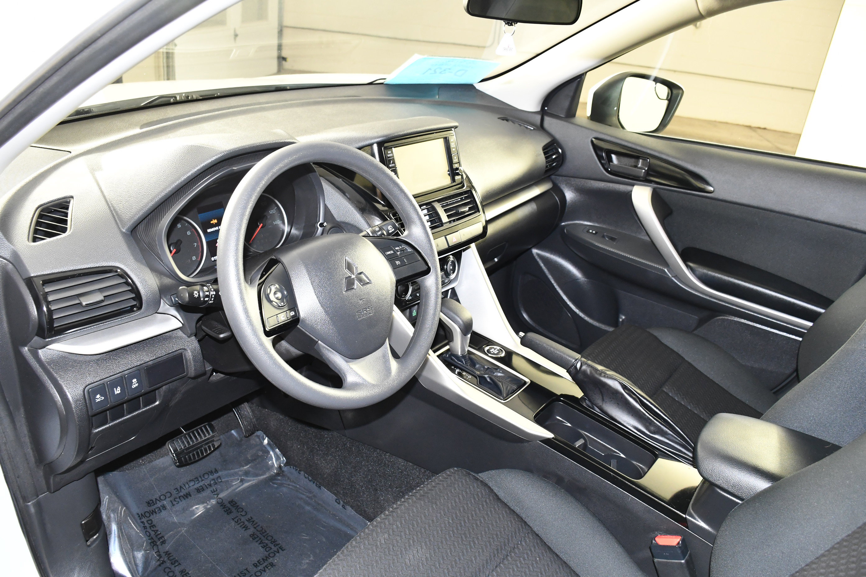 Used 2024 Mitsubishi Eclipse Cross ES AWD/4WD image 2