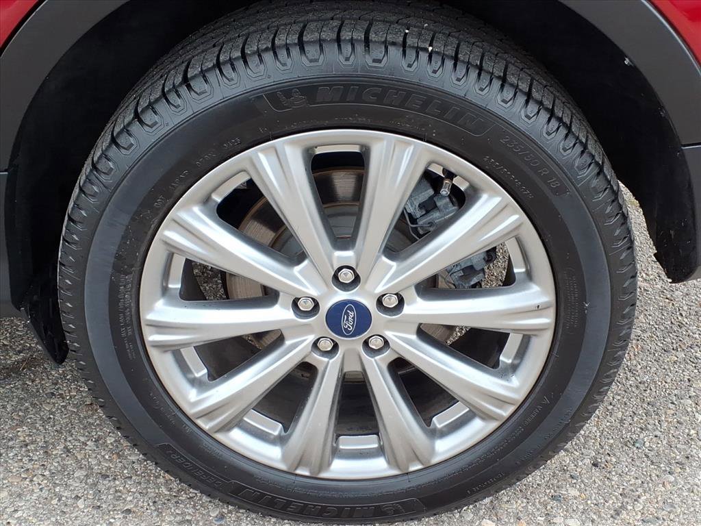 Used 2018 Ford Escape Titanium image 7