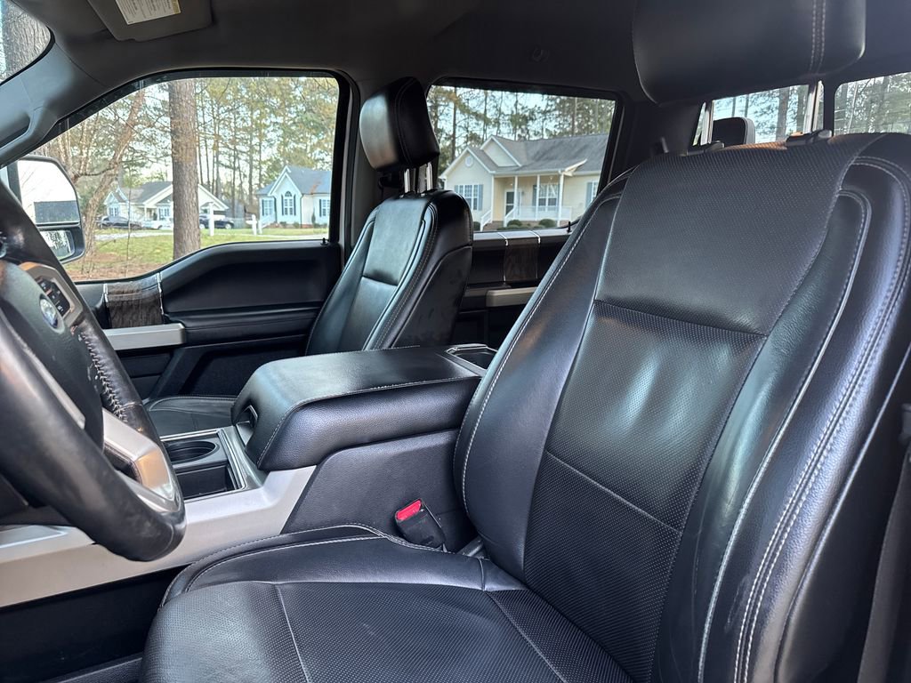 Used 2017 Ford F250 Lariat w/ Lariat Value Package AWD/4WD image 16
