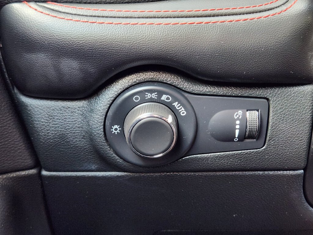 Used 2024 Dodge Durango GT AWD/4WD image 23