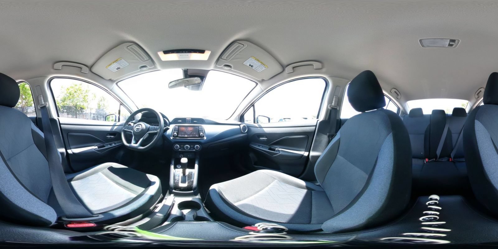 Used 2025 Nissan Versa SV FWD image 37