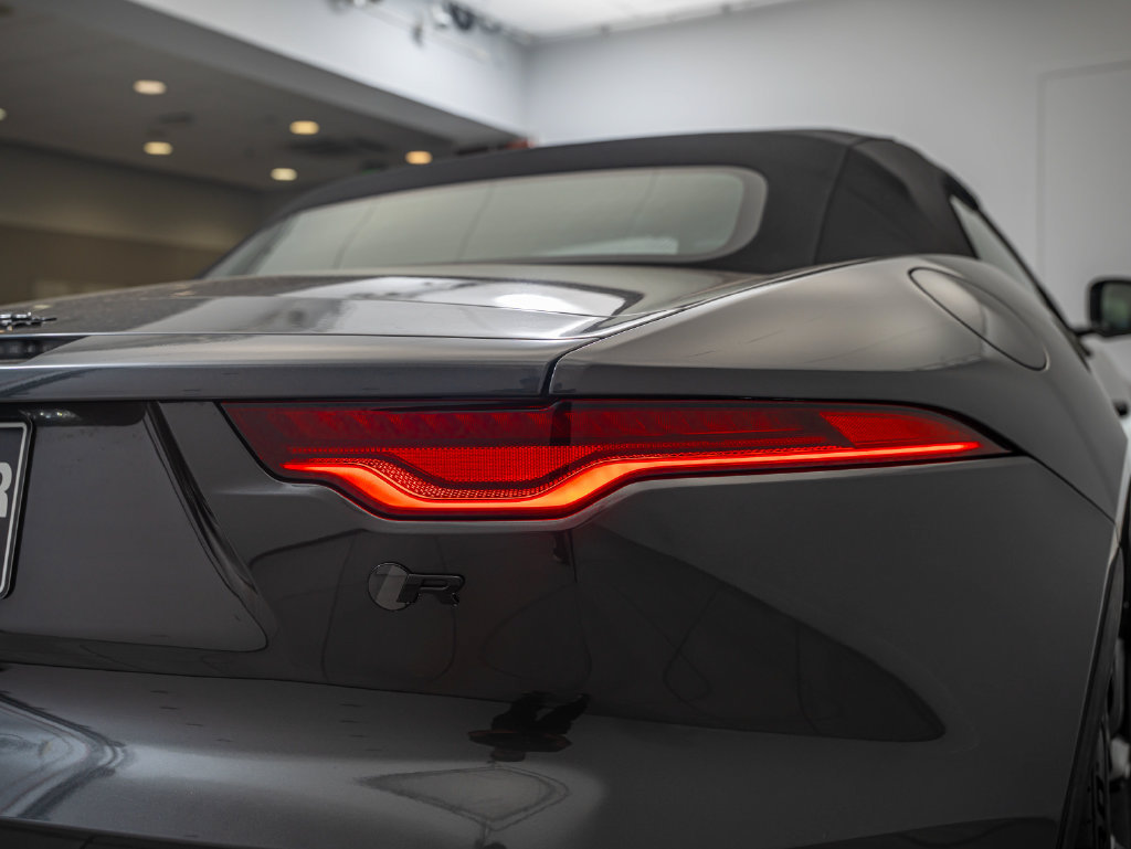 Used 2024 Jaguar F-TYPE R AWD/4WD image 16