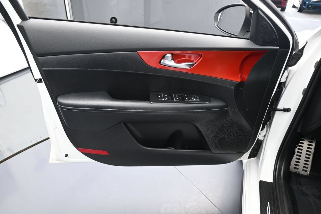 Used 2024 Kia Forte GT-Line FWD image 13