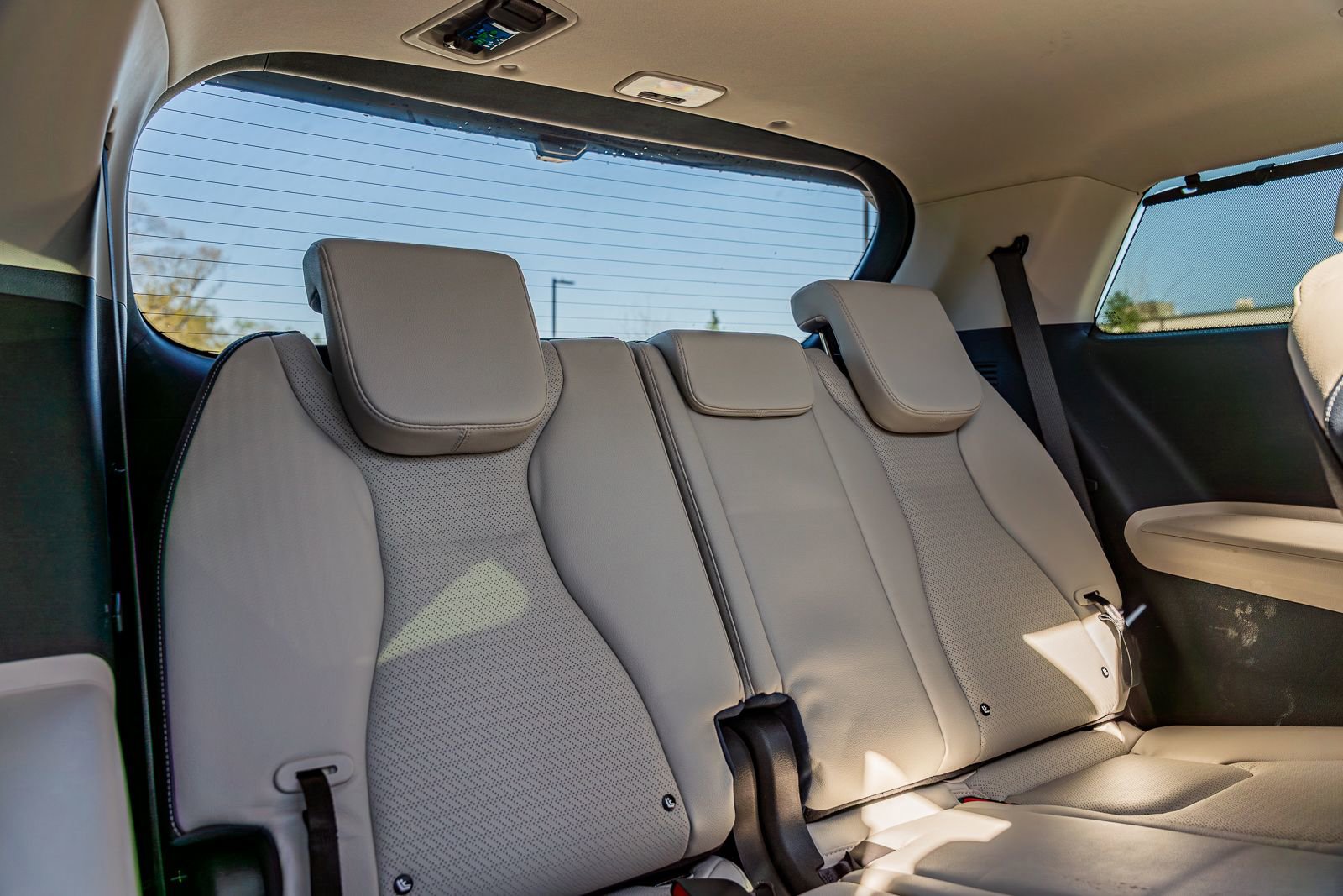 Used 2025 Kia Carnival SX Prestige image 19