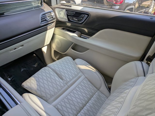 Used 2022 Lincoln Navigator L Black Label image 15