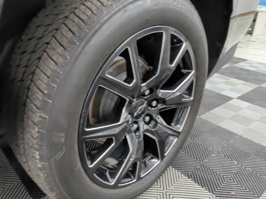 Used 2023 Chevrolet Tahoe Premier AWD/4WD image 39