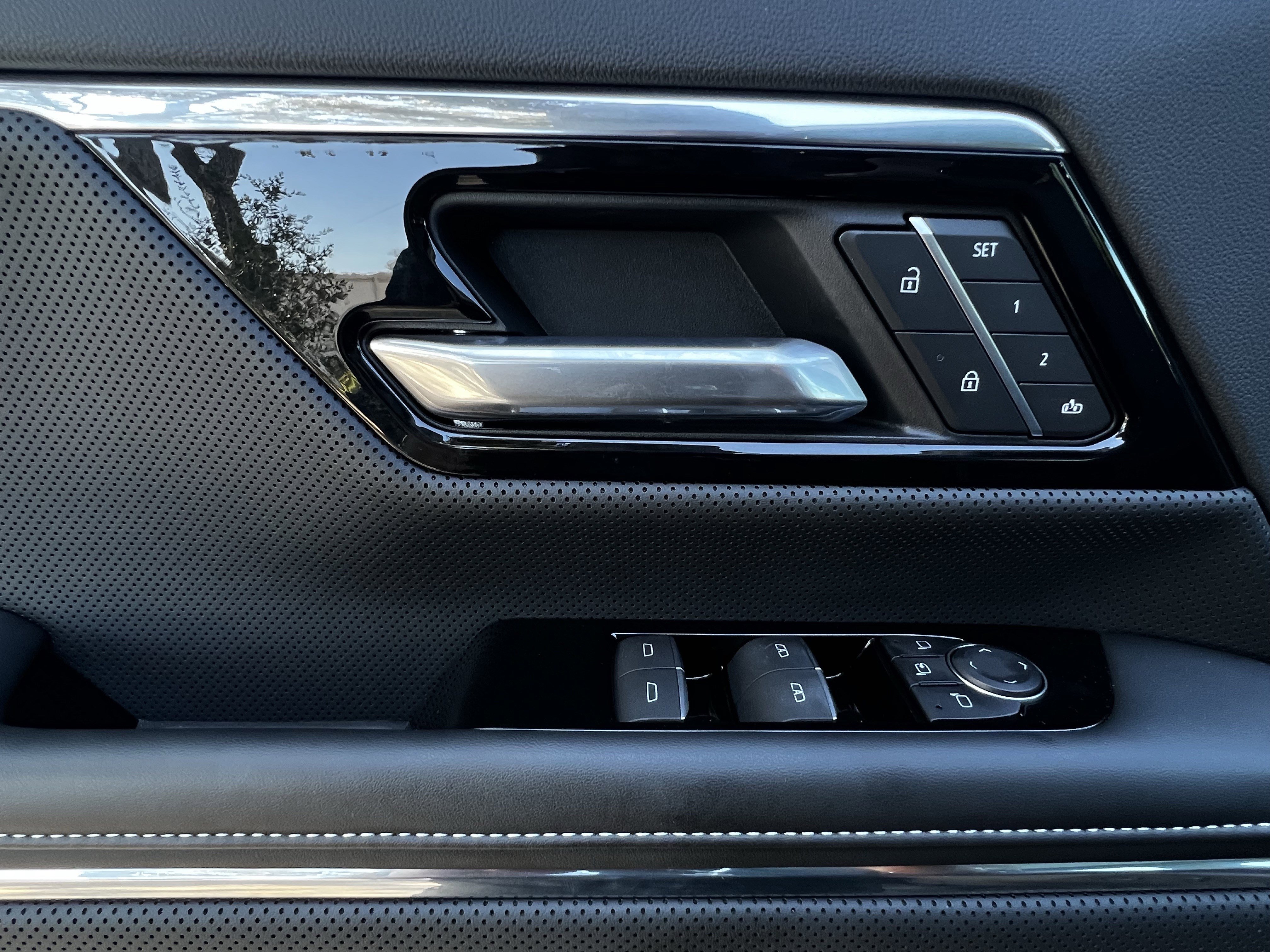 New 2025 GMC Sierra EV Denali image 21