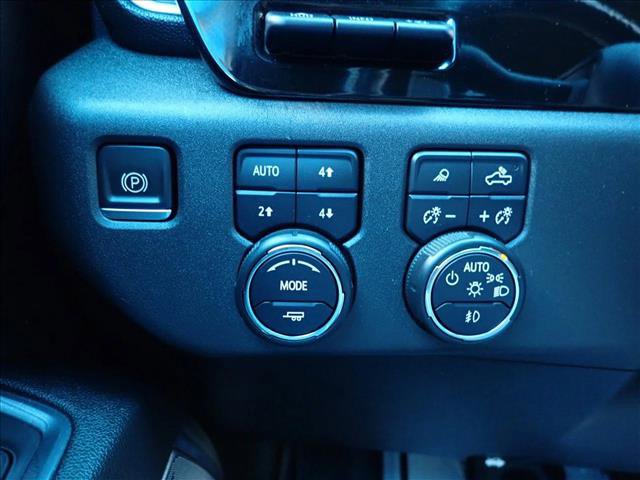 Used 2023 Chevrolet Silverado 1500 High Country w/ Technology Package AWD/4WD image 26