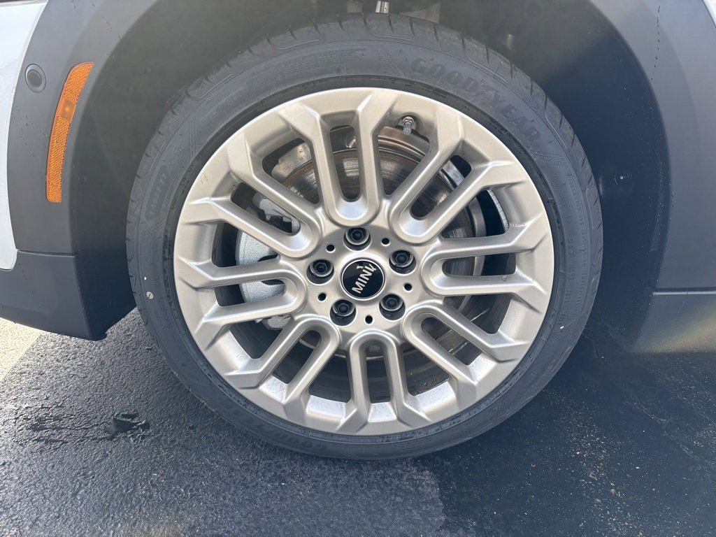 New 2025 MINI Cooper S image 9