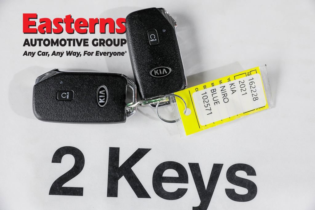 Used 2021 Kia Niro EX w/ Cold Weather Package image 22