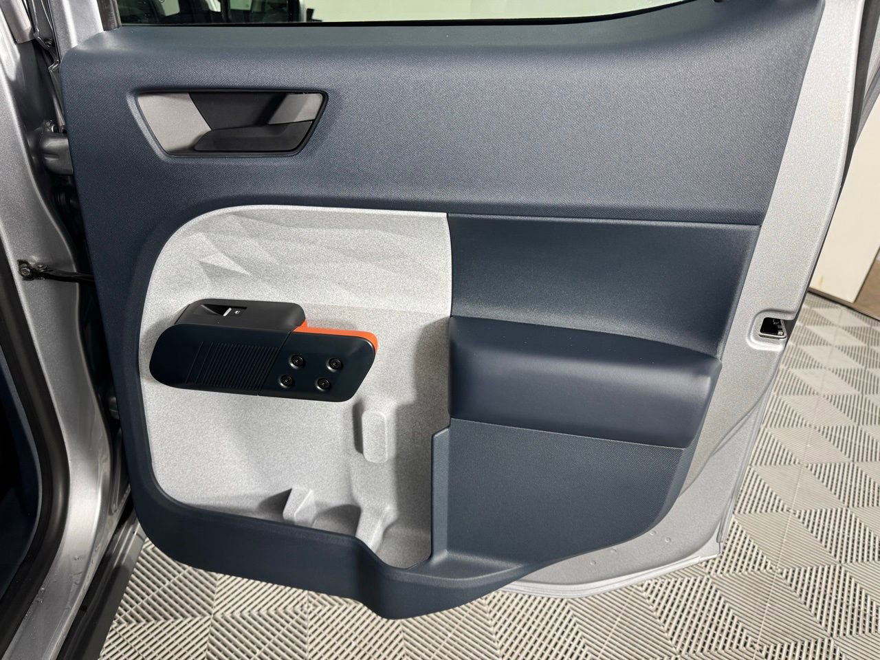 Used 2024 Ford Maverick XLT w/ Equipment Group 300A Standard image 25