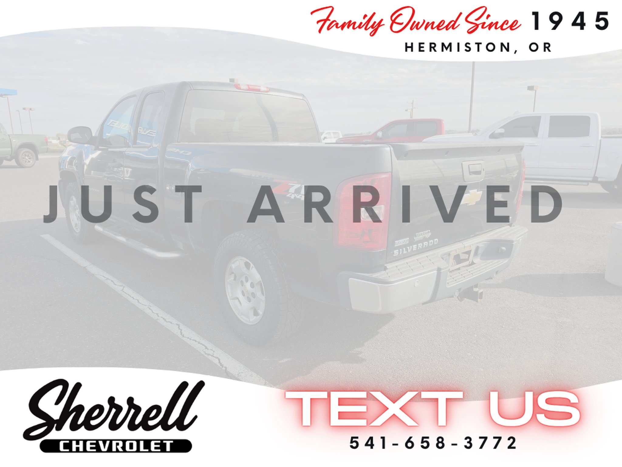 Used 2011 Chevrolet Silverado 1500 LT w/ All-Star Edition AWD/4WD image 2