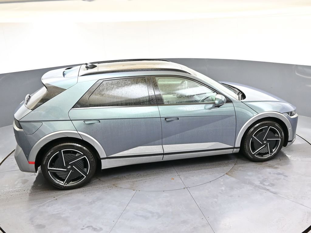 Used 2025 Hyundai Ioniq 5 Limited image 41