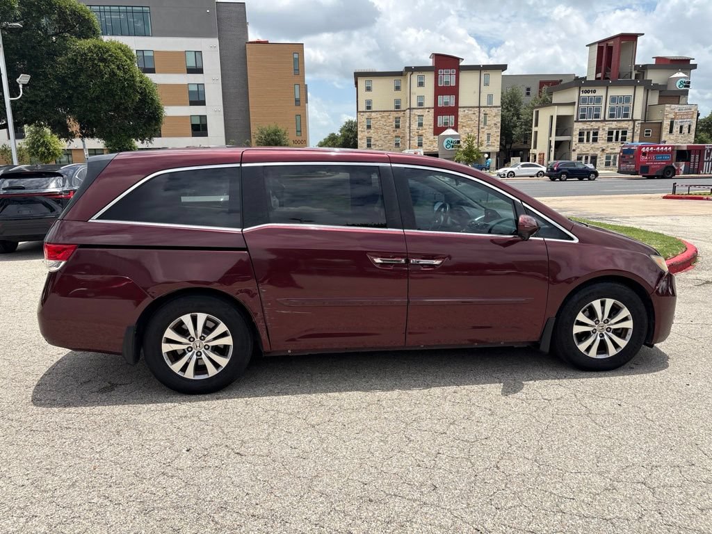 Used 2016 Honda Odyssey SE image 6