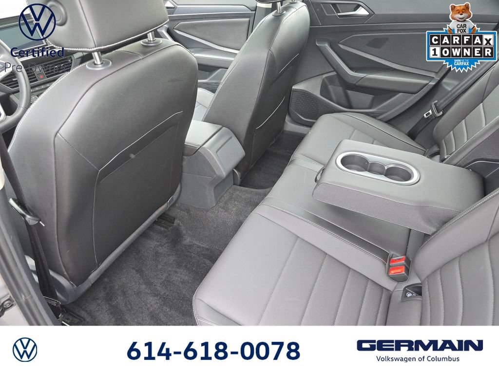Certified 2023 Volkswagen Jetta SE w/ Panoramic Sunroof Package FWD image 19