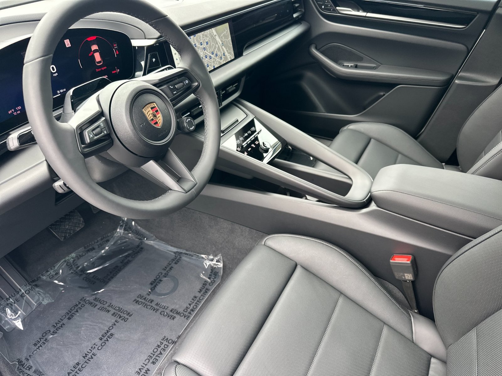 New 2026 Porsche Macan 4 Electric AWD/4WD image 5