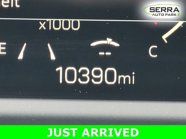 Certified 2025 GMC Acadia AT4 w/ Luxury Package image 29