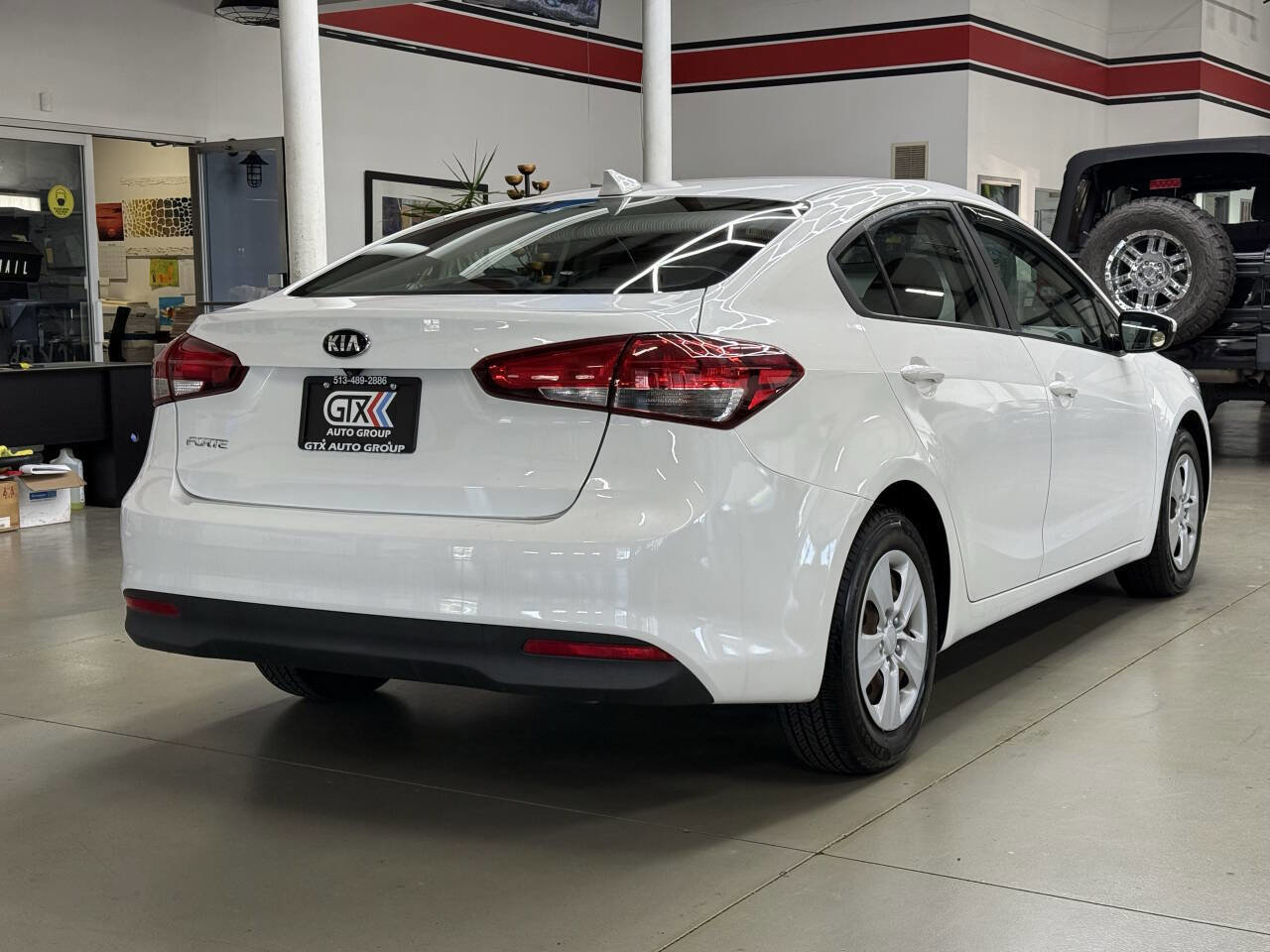 Used 2018 Kia Forte LX w/ LX Popular Package FWD image 2