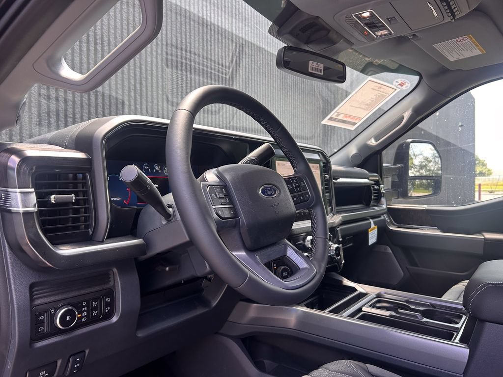 New 2026 Ford F250 Lariat w/ Black Appearance Package AWD/4WD image 11
