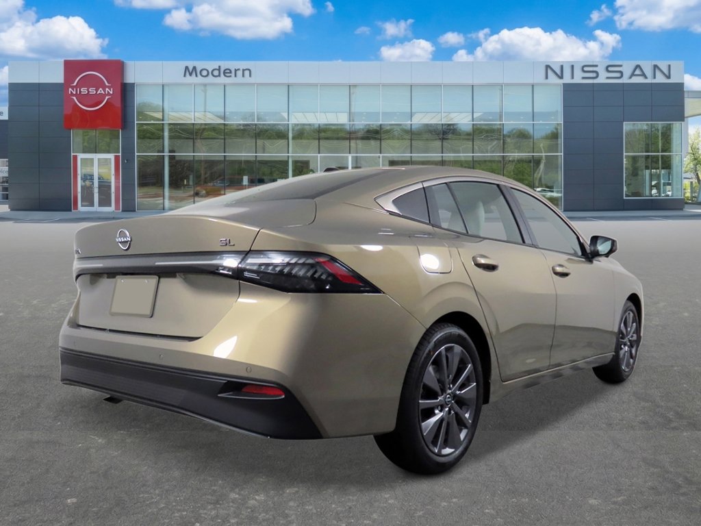 New 2026 Nissan Sentra SL w/ Floor Mat Package FWD image 5