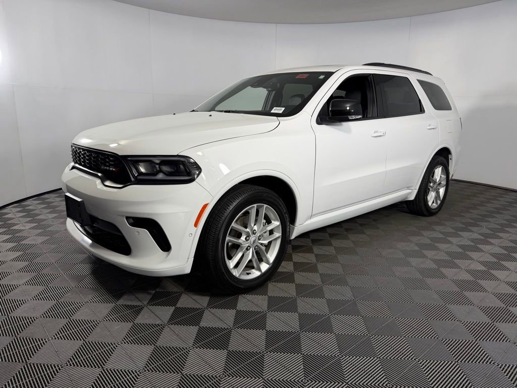 Certified 2025 Dodge Durango GT image 3