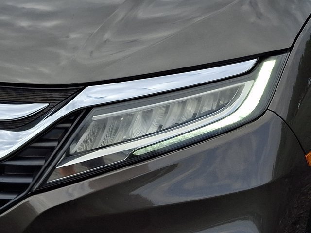 Used 2018 Honda Odyssey Touring image 12