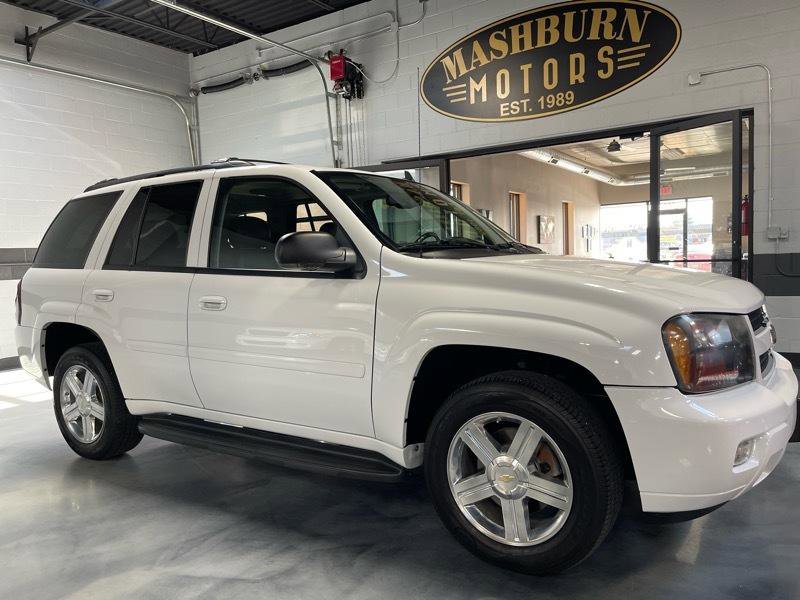 Used 2008 Chevrolet TrailBlazer LT w/ Sun And 6-Disc Cd Package AWD/4WD image 7