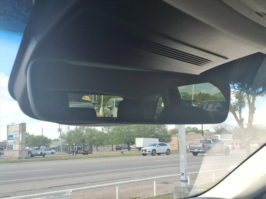 Used 2024 Lincoln Nautilus Reserve image 17