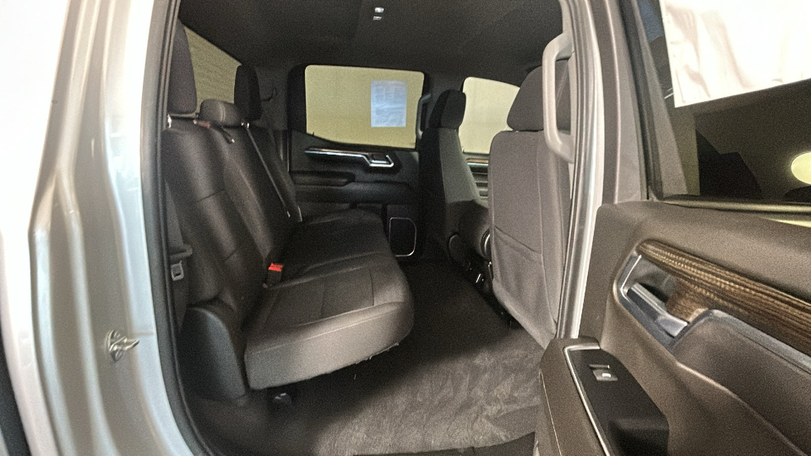 Used 2022 Chevrolet Silverado 1500 LT w/ Work Truck Package AWD/4WD image 33