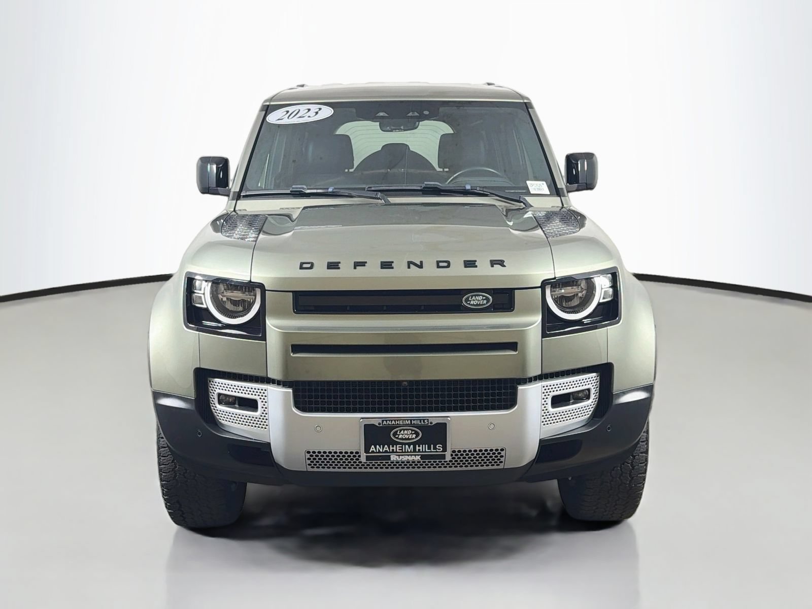 Used 2023 Land Rover Defender 110 S AWD/4WD image 8