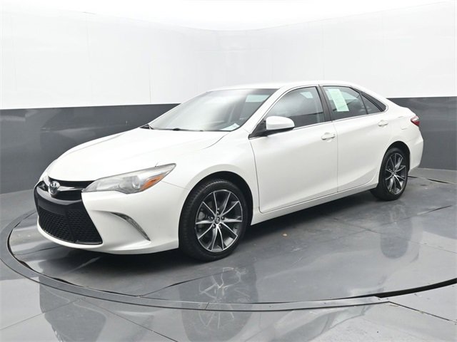 Used 2017 Toyota Camry XSE image 25
