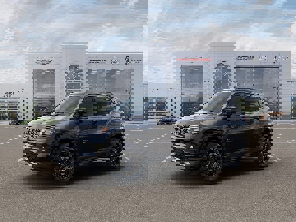 New 2026 Jeep Compass Latitude image 2