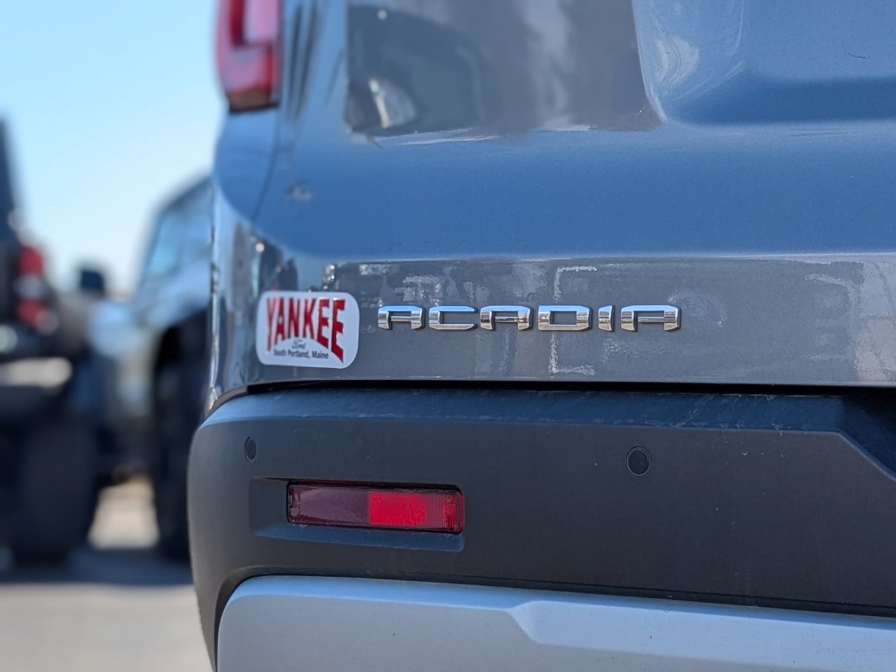 Used 2021 GMC Acadia SLE w/ Driver Convenience Package image 14