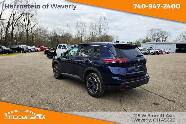Used 2024 Nissan Rogue SV FWD image 5