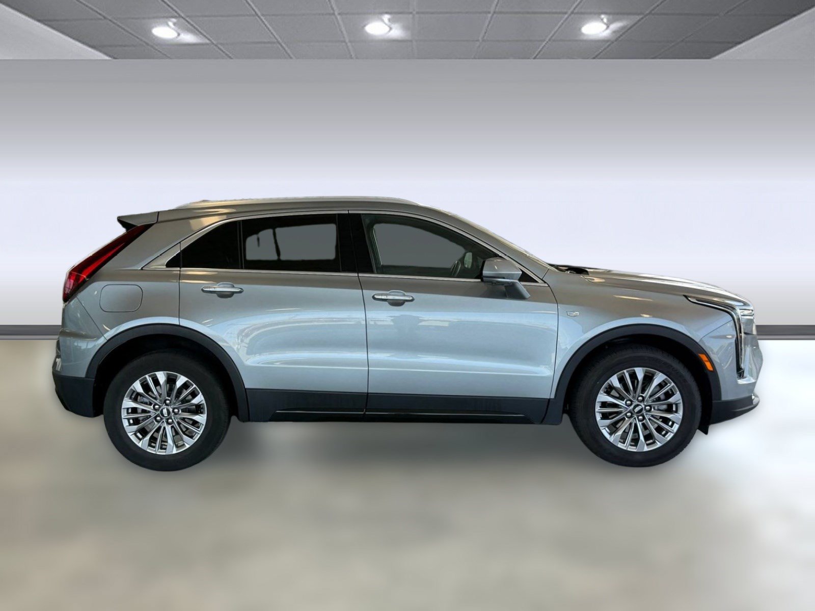 Used 2025 Cadillac XT4 Premium Luxury FWD image 8