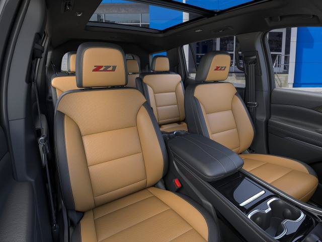 New 2027 Chevrolet Traverse Z71 w/ LPO, Floor Liner Package AWD/4WD image 40
