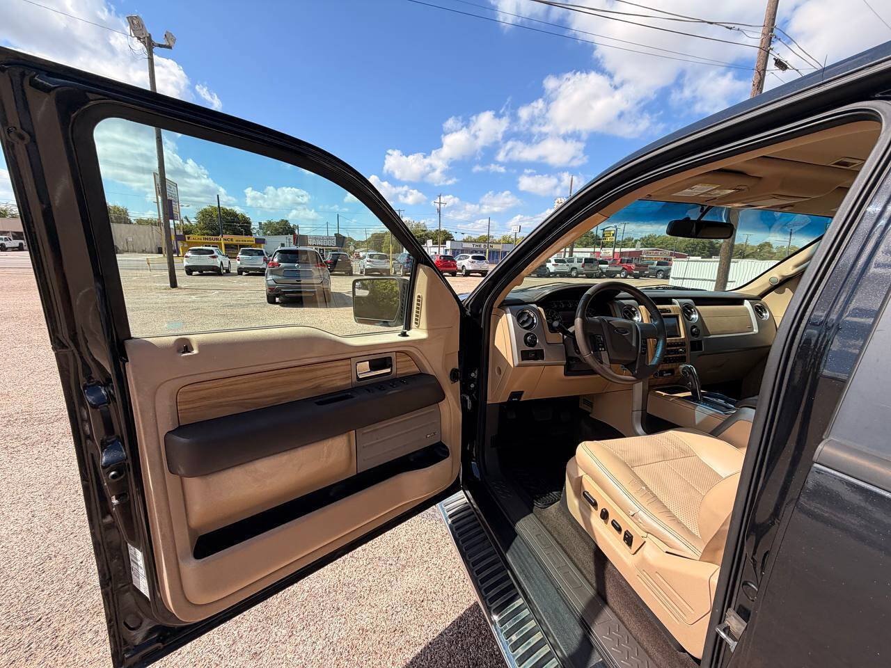 Used 2011 Ford F150 Lariat w/ Lariat Plus Pkg RWD image 11