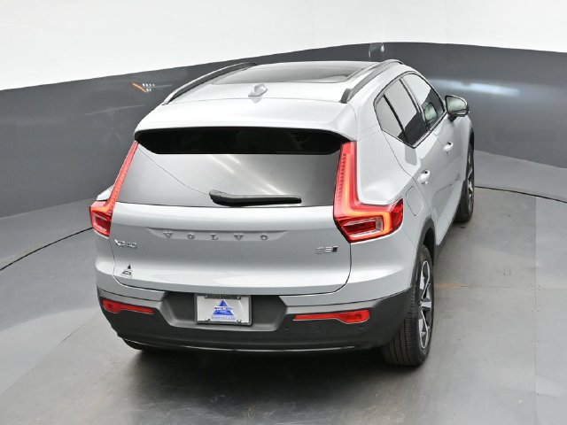 Used 2026 Volvo XC40 B5 Plus AWD/4WD image 46