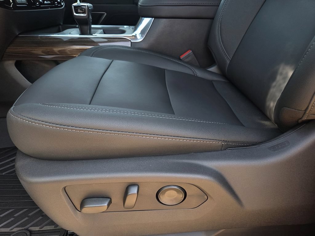 New 2026 Chevrolet Silverado 1500 RST w/ Convenience Package II AWD/4WD image 15