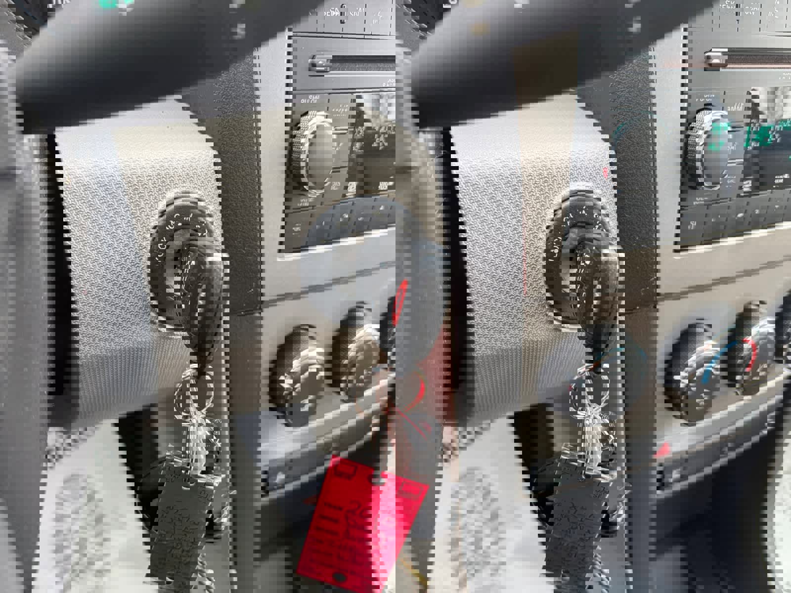 Used 2010 Dodge Avenger R/T image 6