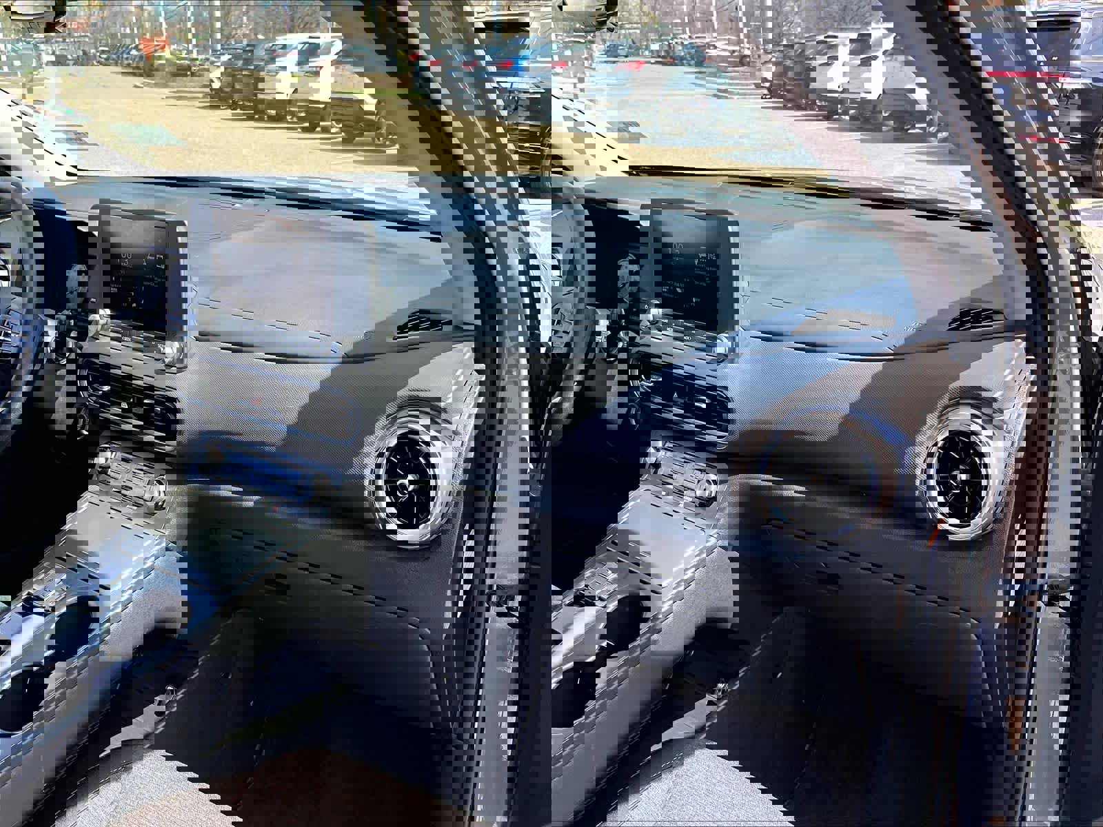 Used 2023 Hyundai Kona SE w/ Cargo Package FWD image 13