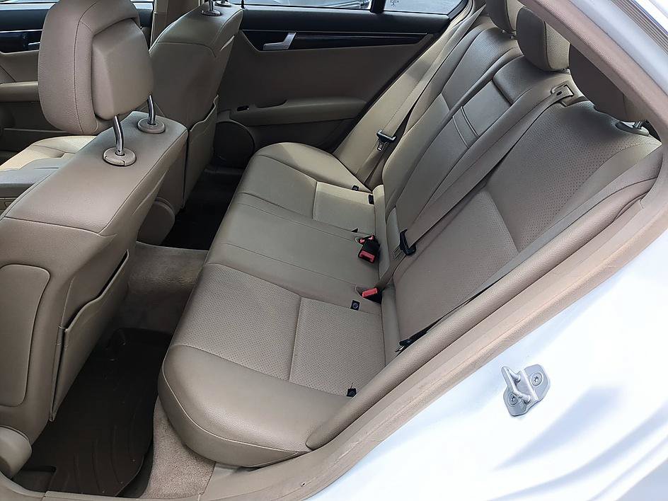 Used 2014 Mercedes-Benz C 250 Sedan image 29
