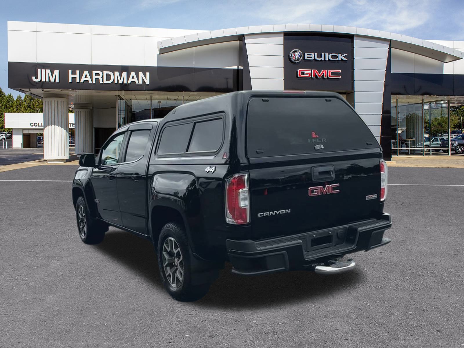 Used 2017 GMC Canyon SLE w/ All Terrain Package image 8