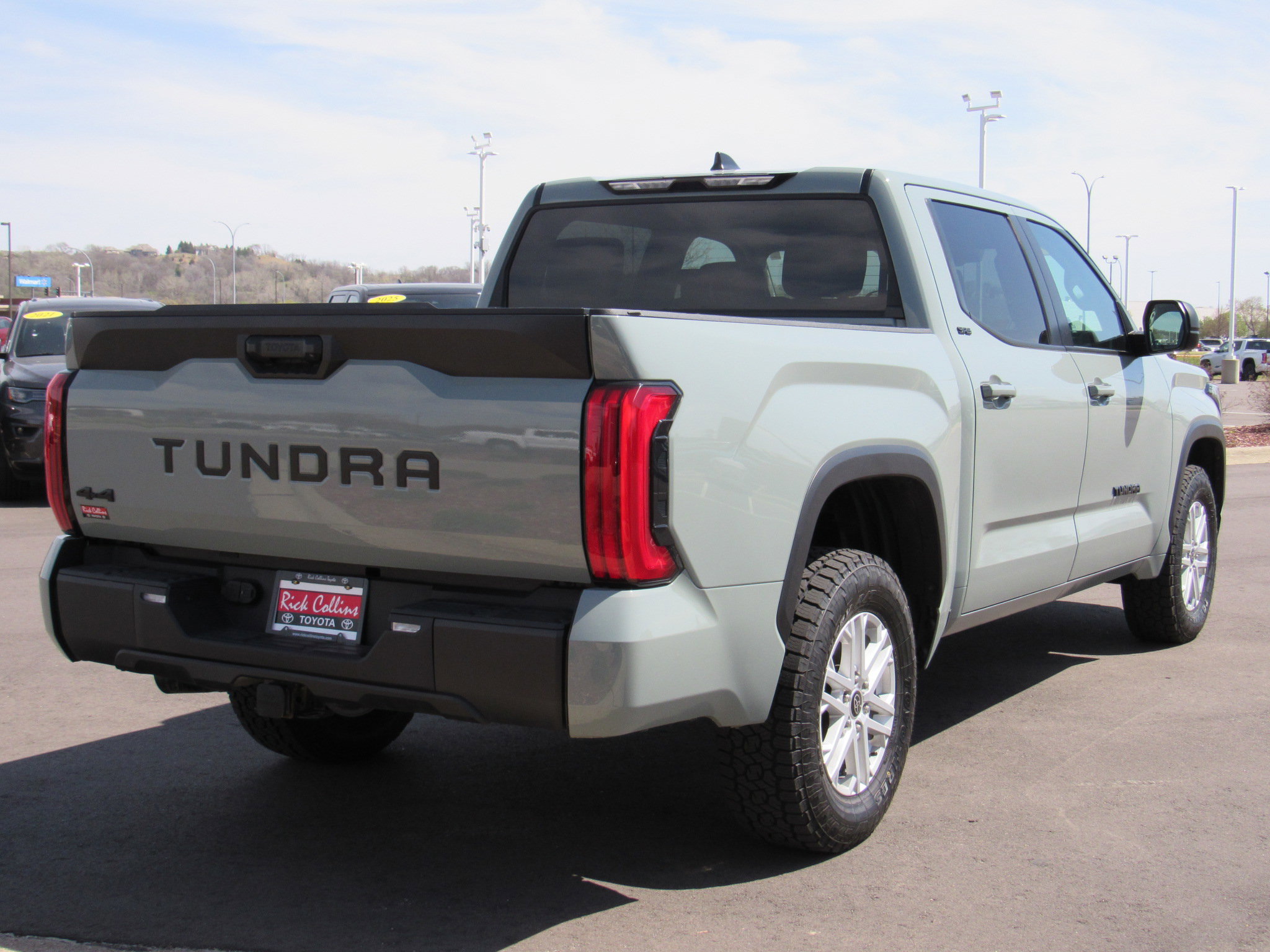 Used 2024 Toyota Tundra SR5 w/ SR5 Premium Package AWD/4WD image 6