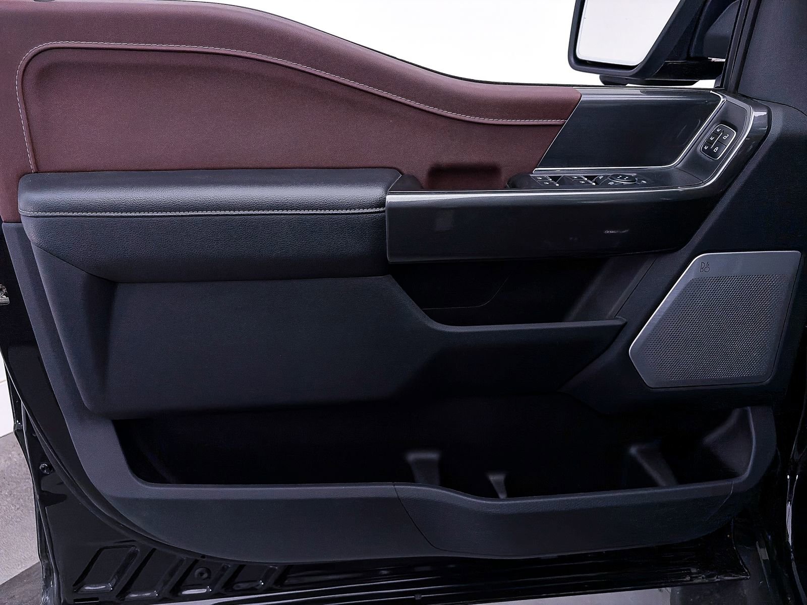 Used 2023 Ford F150 Lariat w/ Equipment Group 502A High AWD/4WD image 17