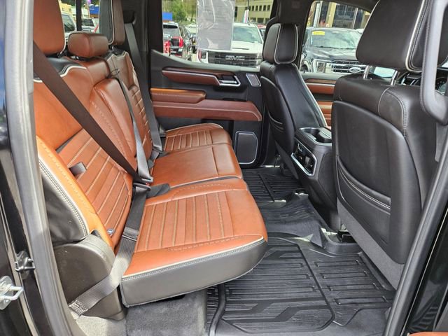 Used 2025 GMC Sierra 1500 Denali Ultimate image 17